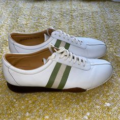 New, Quality, High End Golf Shoes. Have Been Sitting In My Closet For Some Time Now. See Pictures For Details. Classic White Low-top Golf Shoes, White Lace-up Custom Sneakers With Leather Sole, Classic White Slip-on Custom Sneakers, Casual White Golf Shoes With Laces, White Low-top Golf Shoes With Leather Sole, White Round Toe Golf Shoes With Laces, White Casual Golf Shoes With Round Toe, Casual White Golf Shoes With Contrast Sole, Casual White Round Toe Golf Shoes