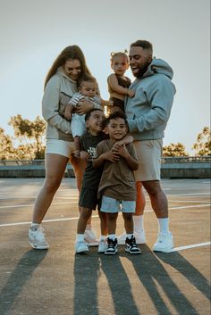 Family photography 
Streetwear 
Family fashion Matching Sneakers Family Photo, Sneakers Family Photoshoot, Sneaker Family Photos, Sporty Family Photoshoot, Nba Wife Aesthetic, Nike Sets, Streetwear Photoshoot, Big Family Photos, Fathers Day Pictures