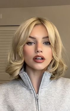 Marilyn Haircut, Shay Sullivan Hair Short, Shay Sullivan Hair, Collarbone Length Hairstyles, Sleek Haircuts, Hairstyles 2024, Girls Short Haircuts, Long Layered Haircuts