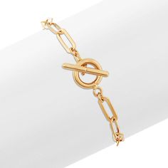 This gorgeous bracelet measures ¼ inch wide and is crafted from quality vermeil 14 karat yellow gold. The link and toggle clasp adds style to the seven and half inch design. Paperclip Bracelet, Jewelry Cleaning Solution, Platinum Jewelry, Make Your Own Jewelry, Gorgeous Bracelet, Sapphire Jewelry, Toggle Clasp, The Seven, Cleaning Jewelry