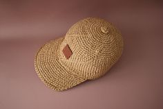 Casual Straw Cap, Casual Straw Sun Hat, Natural Color Casual Straw Cap, Casual Natural Straw Cap Hat, Natural Casual Straw Cap, Summer Straw Cap, Casual Natural Straw Cap, Natural Color Casual Cap, Beige Short Brim Baseball Cap For Beach