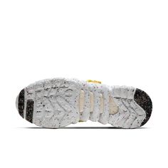 Nike Space Hippie 03 'Grey Volt' CQ3989-002 - KICKS CREW White Nike Sneakers For Winter, Nike Space Hippie, Shoe Design, Lattice Pattern, Lattice, Designer Shoes, 3d Printing, Nike, Grey