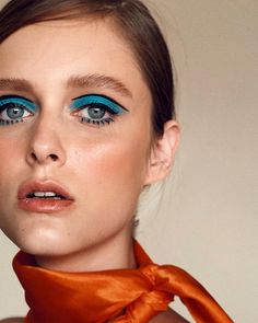 1960s Makeup, Vintage Makeup Looks, 60s Makeup, Retro Makeup, Smink Inspiration, Edgy Makeup, Vintage Makeup, Blue Makeup