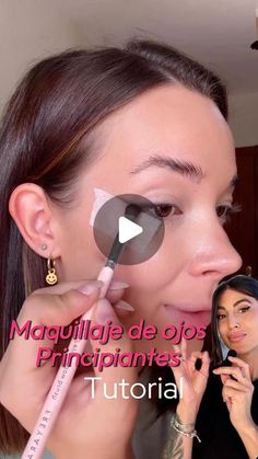 Araceli Gonzalez on Instagram: "Maquillaje de ojos👁️para principiantes👌🏼

Si eres principiante o el maquillaje no es lo tuyo, este tutorial es para ti! Esta chica nos enseña paso a paso como maquillar nuestros ojos de una forma bonita, fácil y rápida. Además de eso ella nos está enseñando un estilo de maquillaje en tendencia. 🙌🏼😊

No olvides guardarlo! 🔐 así nunca lo perderás y siempre lo tendrás a mano💖

#tips #tutorial #eyemakeup #principiantes #nose #makeup #tutorials #makeuptutorial #beautymakeup #beauty #tipsdebelleza #makeupeyes #tutorialdemaquillaje #aprender #belleza #makeuptutorials #makeuplover #beautytips" Nose Makeup