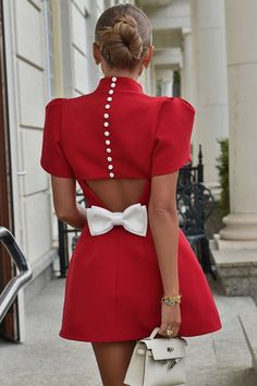 Chic Birthday Outfit Classy, Red Dresses Classy Short, Chic Birthday Outfits, Chic Dress Classy, Female Shorts, Christmas Party Dress, Elegant Party Dresses, Backless Mini Dress, Mini Dresses For Women