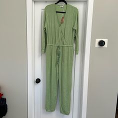 Nwt Roller Rabbit Jumpsuit Size Large Green V-neck Jumpsuit For Loungewear, Spring Loungewear Jumpsuits And Rompers, Tie Waist Overall Jumpsuits And Rompers For Loungewear, Loungewear Jumpsuits And Rompers With Tie Waist, Tie Waist Jumpsuits And Rompers For Loungewear, Loungewear Jumpsuits With Tie Waist, Spring Long Sleeve Jumpsuits And Rompers For Lounging, Long Sleeve Tie Waist Jumpsuits And Rompers For Loungewear, Long Sleeve Jumpsuit With Tie Waist For Loungewear