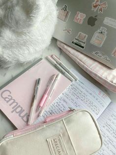 Pink Academia, Pretty School Supplies, School Bag Essentials, Pink Lifestyle, Study Stationery, Stationary School, Mia 3, Cute School Supplies, Study Motivation Inspiration