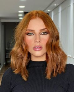 Copper Blonde Hair Color, Red Hair Makeup, Red Balayage Hair, Copper Blonde Hair, Short Hair Cut, Hair Styles Easy, Hair Color Orange, Strawberry Hair