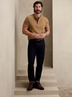 Men Fashion Casual Outfits Summer, Henley Mens Outfit, Mens Henley Outfit, Henley Shirt Men's Outfits, 30 Year Old Mens Fashion, Dj Fits, Trending Mens Fashion, Tim Outfits, Mens Professional Fashion