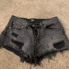 Nwot. Mid-Rise Shorts. Bdg From Urban Outfitters. Emo Shorts, Goth Shorts, Grunge Shorts, Flannel Shorts, Grunge Clothes, Urban Outfitters Shorts, Black Jean Shorts, Mid Rise Shorts, Tween Outfits