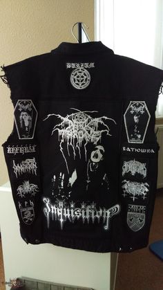 Black Metal Battle Vest, Black Metal Jacket, Black Metal Clothes, Black Metal Battle Jacket, Metalhead Jacket, Battle Vest Ideas, Battle Jacket Metal, Metal Battle Vest, Metalhead Clothes