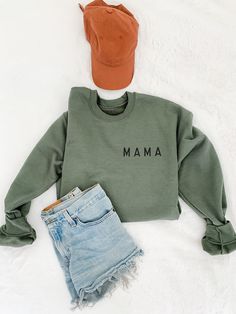 My Hood, Coffee Dates, Womens Hoodies, Mama Style, Mom Outfits, Looks Style, Mom Style, Spring Summer Outfits, Comfy Outfits