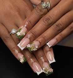 Good And Emerald Nails, Jhene Aiko Concert Nails, Green Nail Inspo Short, September Books, Tapered Square Nails, Dope Nail Designs, Really Cute Nails