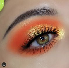 Orange Smokey Eye Makeup, Makeup Orange Eyeshadow, Eye Makeup Orange, Orange Smokey Eye, Eyeshadow Simple, Neon Palette, Makeup Orange, Sunset Makeup