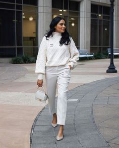 Working Girl Style, Classy Fall Outfits, What To Wear Fall, White Jeans Outfit, Instagram Autumn, Fashion Attire, Classic Outfits, Romper Pants