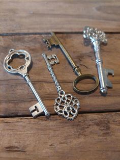 This listing is for 4 large skeleton key pendants. Material: Antiqued silver and bronze alloy Sizes: up to 2.67" Assorted lot, as pictured These vintage style keys are great for jewelry making, ornaments, weddings, and more! This is our most popular style of skeleton key! Victorian Era Books, Steampunk Key, Making Ornaments, Skeleton Keys, Skeleton Key, Key Pendant, Oct 30, Victorian Era, Popular Style