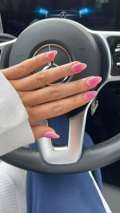 Simple, pink aura nails Pretty Nail Ideas Acrylic Pink, Aesthetic Nail Inspo Almond, Trends Nails, Pink Nail Aesthetic, Nail Inspo Color, Cinzia Nails, Pink Summer Almond Nails, Aura Color Nails, Aura Pink Nails