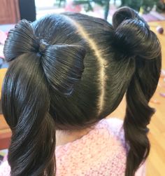 Bow Pigtails Hairstyle, Barbie Pigtails, Bow Pigtails, Pigtails Hairstyle, Pigtails Hairstyles, Pigtail Bows, Hair Streaks, Pigtail Hairstyles, Jairzinho