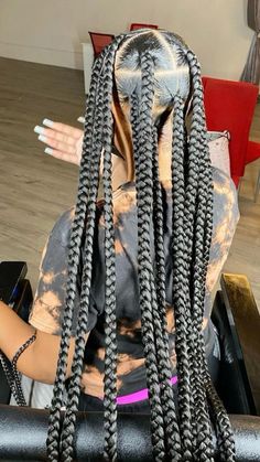 Jumbo Knotless, Quick Braids, Colored Braids, Single Braids, Quick Braided Hairstyles