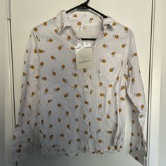 Bumble Bee Shirt Size Medium But Would Fit Like A Size Small Casual White Cotton Blouse, White Cotton Blouse With Graphic Print, Cute White Button-up Blouse, White Graphic Print Button-up Tops, Cute White Button-up Shirt, Casual White Fall Shirt, Casual White Shirt For Fall, Dress Shirt Women, White Dress Shirt Women