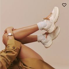 Tan Shoes With Two Sets Of Laces, Never Worn, (Except To Be Tried On) Price Firm Sustainable Shoes, Veja Shoes, Sleeveless Turtleneck Sweaters, Veja Sneakers, Sleeveless Turtleneck, Sustainable Fashion Brands, Natural Latex, Sneakers White, Leather Sneakers