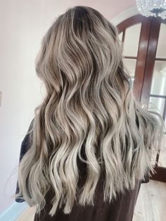 Blond And Dark Brown Hair, Hair With Brown Underneath, Blonde On Top Dark Underneath, Blonde Hair With Brown Underneath, Blonde Hair With Brown, Glenn Powell, Highlights Ideas, Dye Hair