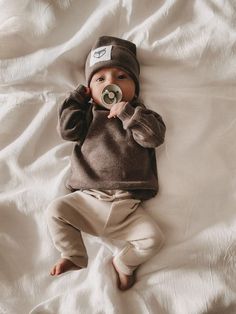 Newborn Outfits Boy, Dior Clothes, Neutral Baby Clothes, Newborn Boy Clothes, Baby Inspiration, Natural High