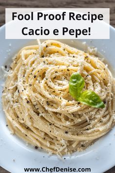 Bowl of Bucatini Cacio e Pepe Roman Food, Rome Food, Pasta Dinner Recipes, Fool Proof Recipes, Italian Pasta, Italian Dishes, Fall Hair Colors, The Taste, Hair Colors