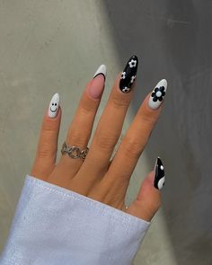 Monochrome Nails, Black And White Nail, Shein Clothing, Colorful Nails, White Nail, June 2022, Beauty Nail, Top 40, Fire Nails