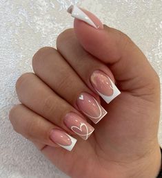 Clean Nail Art Classy, Simple Nail Designs French Tip, Nail Designs Ring Finger, White Tip With Design, Nails With White Designs, White Tip Nails With Design, Cute Nails Square, Nail Art Designs White, French Tip With Design