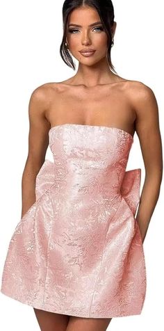 Experience classic elegance with our Short Ball Gown Homecoming Dress. Featuring a strapless, sleeveless design, this dress is made with high-quality jacquard satin for a luxurious feel. The lace-up back ensures a perfect fit, while the attached bow adds a charming touch. Look stunning at any homecoming event. Homecoming Dresses Cheap, Dark Blue Prom Dress, Flower Girl Dresses Mermaid, Strapless Homecoming Dresses, Homecoming Dresses For Teens, Cheap Formal Dresses, Lace Applique Wedding Dress, Mini Prom Dresses, Satin Homecoming Dress