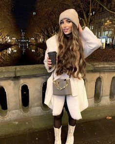 Amsterdam Fashion, Ny Outfits, Looks Country, Europe Outfits, Cold Outfits, Cute Winter Outfits