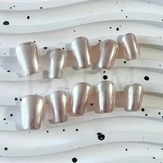 Pearl Glaze - Square Style - L Chrome Metallic Nails, Sophisticated Manicure, Hand Painted Nails, Nude Nail Designs, Painted Nails, Top Nail