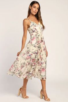 Dresses for Sale at the Lowest Prices | Cute Dresses on Sale - Lulus Vertical Striped Dress, Pretty Floral Dress, Cute Floral Dresses, Cocktail Dress Prom, Printed Gowns, Prom Dresses For Sale, Found You, Mod Dress, Animal Print Dresses