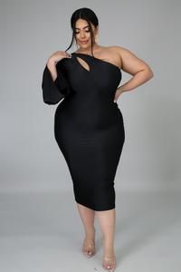 Gitionline Plus Size, Elegant Dresses For Wedding, Elegant Dresses For Wedding Guest, Dresses For Wedding Guest, Look Plus Size, Dresses For Wedding, Saree Models, Heart Dress, Curvy Outfits