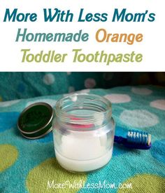 essential oils for dental care Baby Toothpaste, Diy Toothpaste, Toothpaste Recipe, Natural Baking, Homemade Toothpaste, Natural Mom, Kids Toothpaste, Crunchy Moms, Are Essential Oils Safe