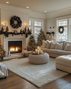 White Exterior Houses, Cozy Christmas Decor, Farmhouse Interior, Christmas Decorations For The Home, Simply Lovely, Fireplace Design, Beautiful Decor, Home Living Room