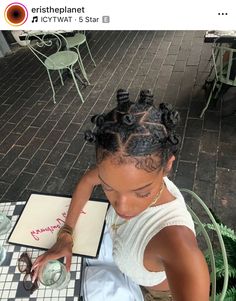 protective hairstyles, bantu knots, black hairstyles, natural hairstyles, baby hairs, edges, hair art, black girl aesthetic Bantu Knots Short Hair, Black Hairstyles Natural, Bantu Knot Styles, Bantu Knot Hairstyles, Bantu Knot, Quick Natural Hair Styles, Edges Hair, Short Hairdos, Bun Styles