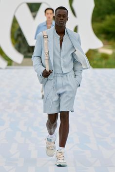 Spring Fashion For Men, Spring Collection Fashion, Summer Wear Men, Prada Menswear, 2023 Menswear Fashion Show, Guy Fashion, Paris Fashion Week Men, Fashion Trend Forecast, Menswear Runway