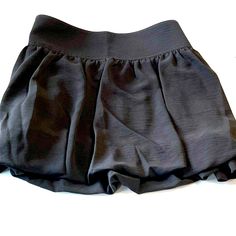 Nwt Black Aeropostale Mini Skirt Approximate Dimensions L 13” Waist 34” Great For A Casual Trendy Look Material Has No Stretch Fast Shipping Short Flowy Skirt With Built-in Shorts, Flowy Mini Skirt With Wide Waistband, Casual Mini Skirt With Elastic Waistband, Pleated Shorts For Night Out, Casual Pleated Shorts For Night Out, Stretch Mini Skirt With Elastic Waistband For Night Out, Relaxed Mini Skirt With Elastic Waistband, Casual Short Skirt With Built-in Shorts, Relaxed Mini Skirt For Night Out