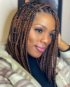 Short Bob Braids, Box Braids Bob, Bob Braids Hairstyles, Medium Box Braids, Short Box Braids Hairstyles, Twisted Hair, Short Box Braids, Colored Braids