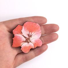 This colourful pink Hawaiian flower pin will jazz up any outfit. It is made from wood and paper, which has been laser cut, then turned into a brooch. See more pin brooches here:  https://www.etsy.com/uk/shop/LaviniasTeaParty?section_id=15063406&ref=shopsection_leftnav_7 They make wonderful original gifts, plus they look great on cardigans and jumpers. Measures approximately 4cm or 1.57 inches in length. This listing is for one brooch. Shipping worldwide. Will be packaged and can ship worldwide. Please reading Shipping Policy before purchasing, especially if you are outside of the United Kingdom: https://www.etsy.com/uk/shop/LaviniasTeaParty/policy Shipping discounts apply, to more you buy the cheaper it gets! Kids Cooking Set, Pink Brooch, Retro Christmas Decorations, Wooden Brooch, Glass Christmas Decorations, Xmas Tree Ornament, Pink Pin, Felt Brooch, Original Gifts