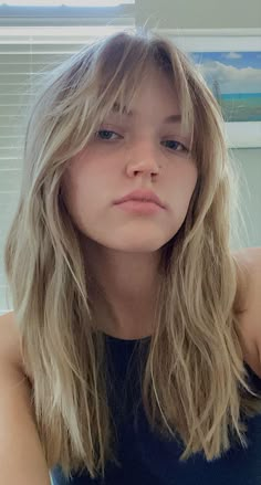 Blonde Hair With Bangs, Dirty Blonde Hair, Blonde Hair Inspiration, Texturizer On Natural Hair, Haircuts Straight Hair, Cut My Hair, Long Blonde Hair