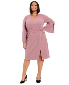 in stock Business Casual Plus Size Dress, Business Casual Dresses For Plus Size Women, Dress For Success Plus Size Women, Business Dresses Classy Plus Size, Plus Size Work Wear Dresses, Professional Dresses For Work Plus Size, Side Twist, Board Meeting, Split Sleeve