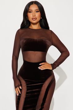 Fitted Sheer Brown Dresses, Chocolate Fashion, Dress High Neck, Velvet Maxi Dress, Velvet Maxi, High Fashion Outfits, Streetwear Aesthetic, High Neck Long Sleeve, Curvy Girl Fashion