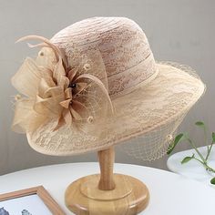 Hats Headwear Tulle Bucket Hat Straw Hat Sun Hat Casual Holiday Kentucky Derby Horse Race Ladies Day Vintage Style Elegant Lace With Feather Lace Headpiece Headwear 2024 - $24.29 Holiday Headpiece, Lace Headpiece, Kentucky Derby Horses, Derby Horse, Feather Headpiece, Pretty Hats, Horse Race, Melbourne Cup, Kentucky Derby Hats