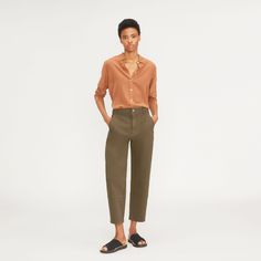 The shape of things to come. Made of lightweight cotton twill with just a touch of stretch, the Utility Barrel Pant is complete with a waist-nipping high rise, a cool curved leg, and an easy cropped length. Plus, it has utilitarian details, like accent stitching and patch pockets for a craftsman-inspired look. Everlane Casual High Waist Pants, Classic Everlane Bottoms For Spring, Everlane Straight Leg Bottoms For Fall, Fitted Everlane Bottoms For Spring, Everlane High-waisted Pants, Classic Everlane Bottoms For Workwear, Classic Everlane Bottoms For Fall, Fitted Classic Everlane Bottoms, Classic Fitted Everlane Bottoms