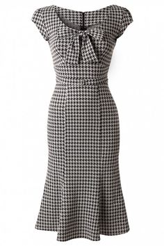 Stop Staring, Checkered Dress, Party Attire, Black And White Dress, Work Dresses, White Houndstooth, 1960s Fashion, Wiggle Dress, 60s Fashion