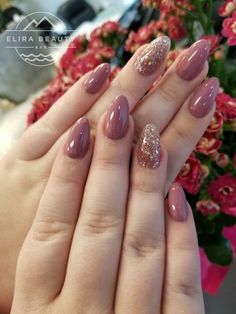 Nail Art Mariage, Nail Extensions Acrylic, Almond Nails French, Bridal Nails Designs, Engagement Nails, Bridal Nail Art, Hair Mistakes, Valentine Nails, Gel Nail Extensions