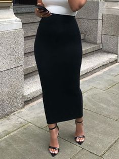 Elegant Slim Fit Solid Skirt | stylewe Long Skirt Outfits For Work, Bodycon Skirt Outfit Casual, Black Bodycon Skirt Outfit, Bodycon Maxi Skirt Outfit, Body Con Skirt Outfit, Long Fitted Skirt Outfits, Black Maxi Skirt Outfit For Work, Long Tight Skirt Outfits, Maxi Skirt Outfit Black Women